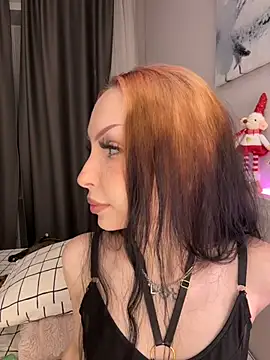 Lina Thornton  online show from 17, 12, 2025