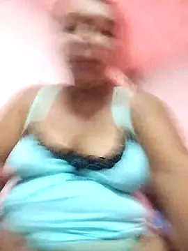 Naomi-Mature online show from 1, 11, 2025