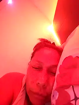 Naomi-Mature online show from 2, 12, 2025