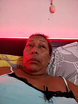 Naomi-Mature online show from 17, 12, 2025