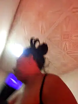 Naomi-Mature online show from 4, 11, 2025