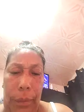 Naomi-Mature online show from 23, 11, 2025