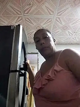 Naomi-Mature online show from 18, 9, 2025