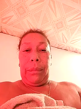 Naomi-Mature online show from 13, 2, 2026