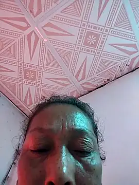 Naomi-Mature online show from 12, 2, 2026