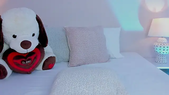 SusanAdams1 online show from 15, 4, 2026