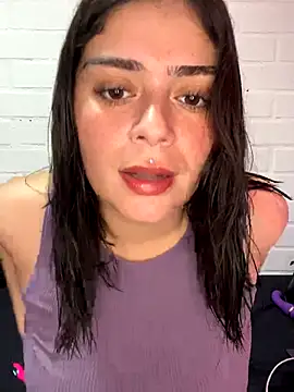 Snapshot of cami_lorena chatting on 29, 9, 2025 cami lorena online show from 29, 9, 2025