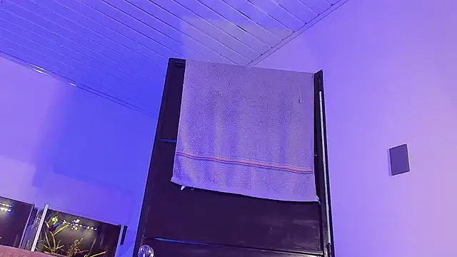 Cj davis  online show from 28, 11, 2025