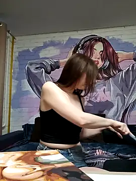 SophiaHarris online show from 28, 9, 2025