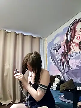 SophiaHarris online show from 29, 9, 2025