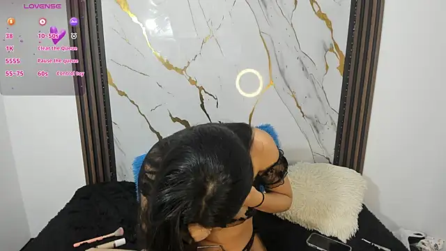 Snapshot of nina_vixen chatting on 21, 10, 2025 nina vixen online show from 21, 10, 2025