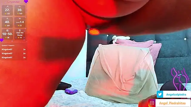 AngelThroatt online show from 18, 2, 2026