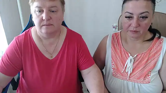 Snapshot of Bertie_Adeline chatting on 13, 9, 2025 Bertie Adeline online show from 13, 9, 2025