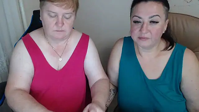 Snapshot of Bertie_Adeline chatting on 18, 9, 2025 Bertie Adeline online show from 18, 9, 2025