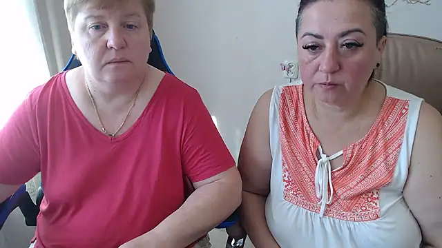 Snapshot of Bertie_Adeline chatting on 26, 9, 2025 Bertie Adeline online show from 26, 9, 2025