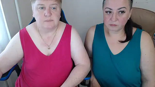 Snapshot of Bertie_Adeline chatting on 19, 9, 2025 Bertie Adeline online show from 19, 9, 2025