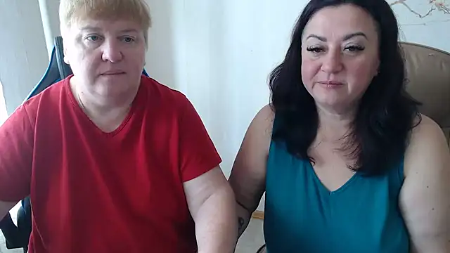 Snapshot of Bertie_Adeline chatting on 18, 9, 2025 Bertie Adeline online show from 18, 9, 2025