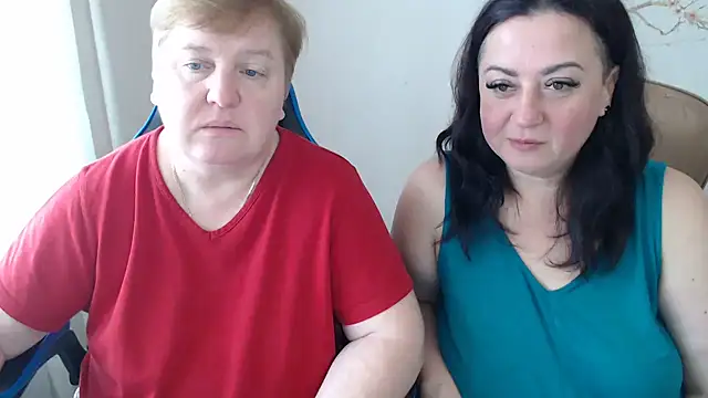 Snapshot of Bertie_Adeline chatting on 28, 9, 2025 Bertie Adeline online show from 28, 9, 2025