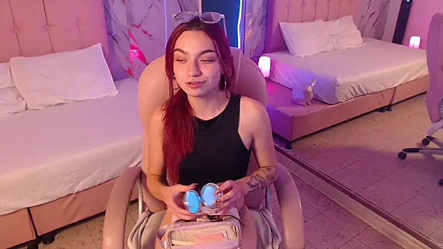 Red kytty6 online show from 17, 3, 2026