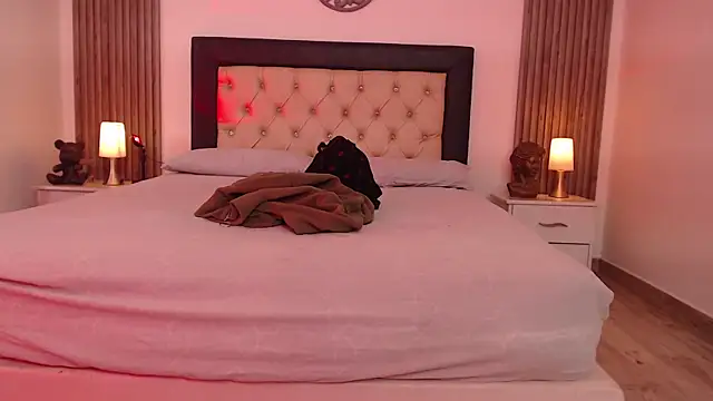 Red kytty6 online show from 7, 10, 2025