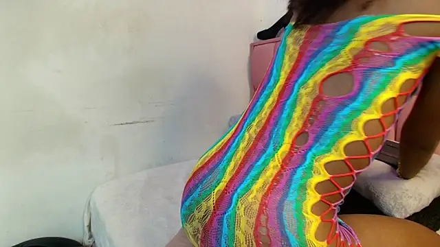 victoria aphril online show from 21, 11, 2025