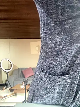 Jasmin Pink online show from 14, 10, 2025