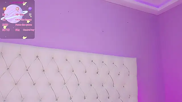 DaniielaV online show from 2, 2, 2026