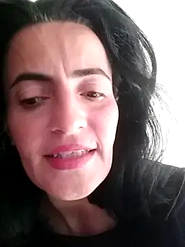 Gecenin Kralicesi online show from 4, 4, 2026