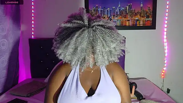 ebony NeighborMoans online show from 22, 4, 2026