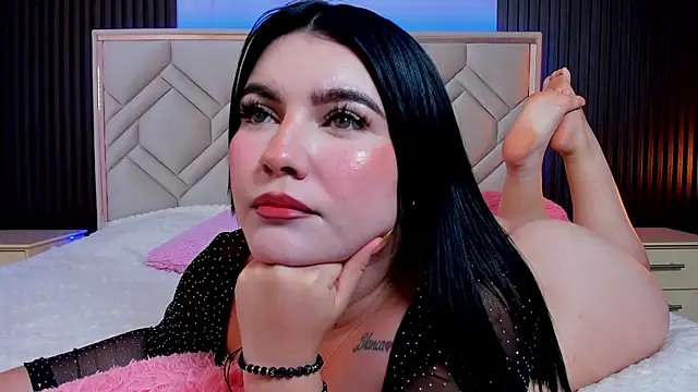 MiaaFarrel online show from 9, 1, 2026