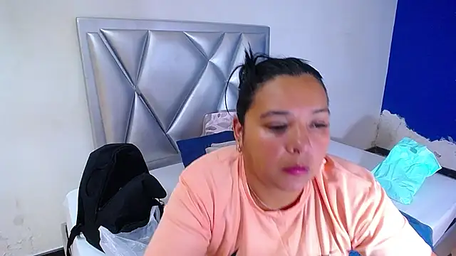 fat naughtyass online show from 17, 12, 2025