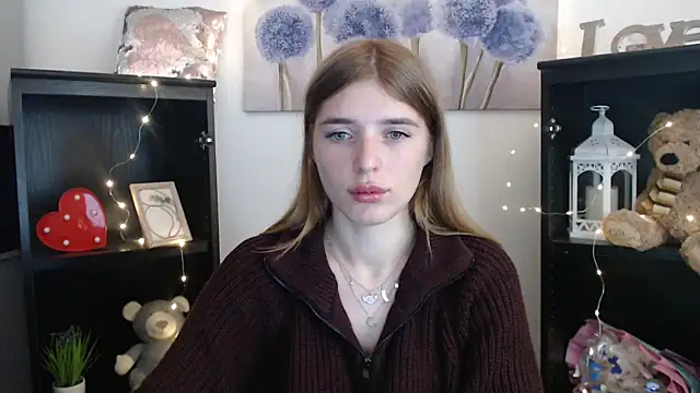 JuiceLips   online show from 30, 9, 2025