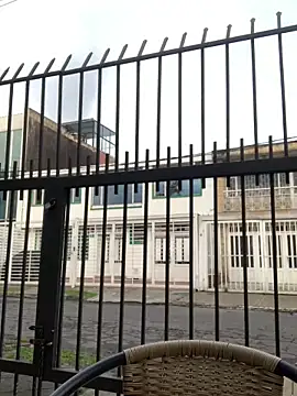 KloePink  online show from 10, 10, 2025