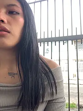 KloePink  online show from 25, 10, 2025