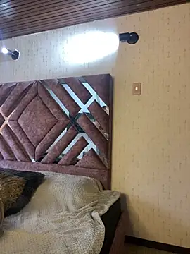 KloePink  online show from 14, 11, 2025