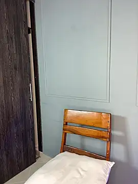 Snapshot of Zafira_Montiel chatting on 4, 3, 2026 Zafira Montiel online show from 4, 3, 2026