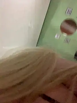 Snapshot of loiragoxtosinnha chatting on 2, 12, 2025 loiragoxtosinnha online show from 2, 12, 2025