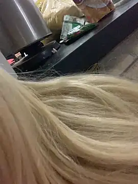 Snapshot of loiragoxtosinnha chatting on 28, 10, 2025 loiragoxtosinnha online show from 28, 10, 2025