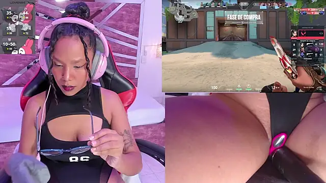 Snapshot of NovaLyn chatting on 11, 11, 2025 NovaLyn online show from 11, 11, 2025