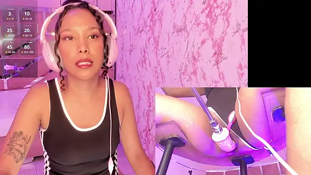 Snapshot of NovaLyn chatting on 29, 11, 2025 NovaLyn online show from 29, 11, 2025