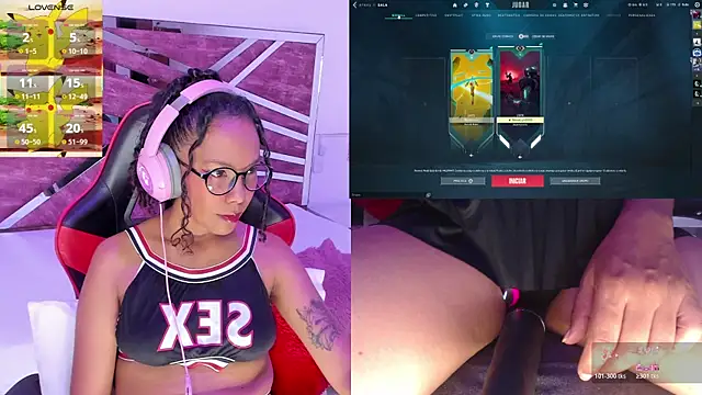 Snapshot of NovaLyn chatting on 15, 11, 2025 NovaLyn online show from 15, 11, 2025