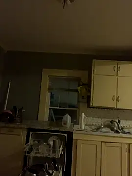 Snapshot of TaylorMade2223 chatting on 19, 9, 2025 TaylorMade2223 online show from 19, 9, 2025