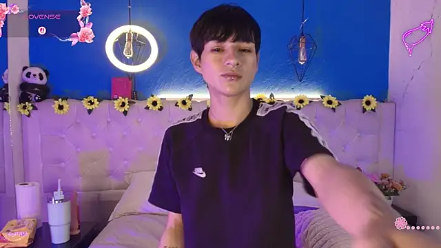 AleAurarashi online show from 2, 4, 2026