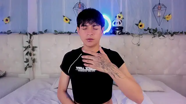 AleAurarashi online show from 30, 11, 2025