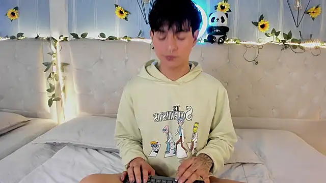 AleAurarashi online show from 1, 12, 2025