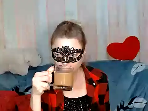 Miss Nona online show from 4, 12, 2025