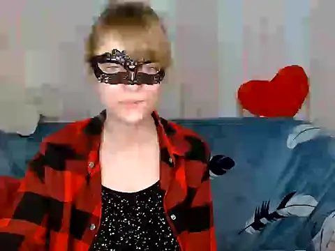 Miss Nona online show from 5, 12, 2025