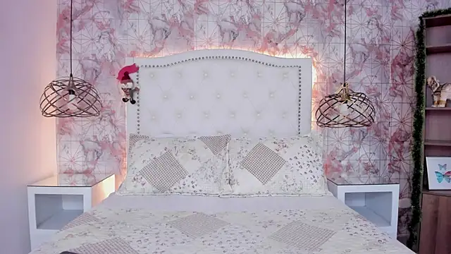 ScarletMore online show from 30, 11, 2025