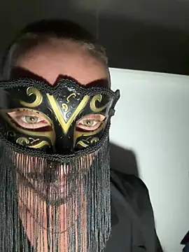 ELTIBURONCITO online show from 4, 3, 2026