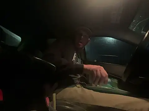 Snapshot of Chazington90 chatting on 18, 9, 2025 Chazington90 online show from 18, 9, 2025